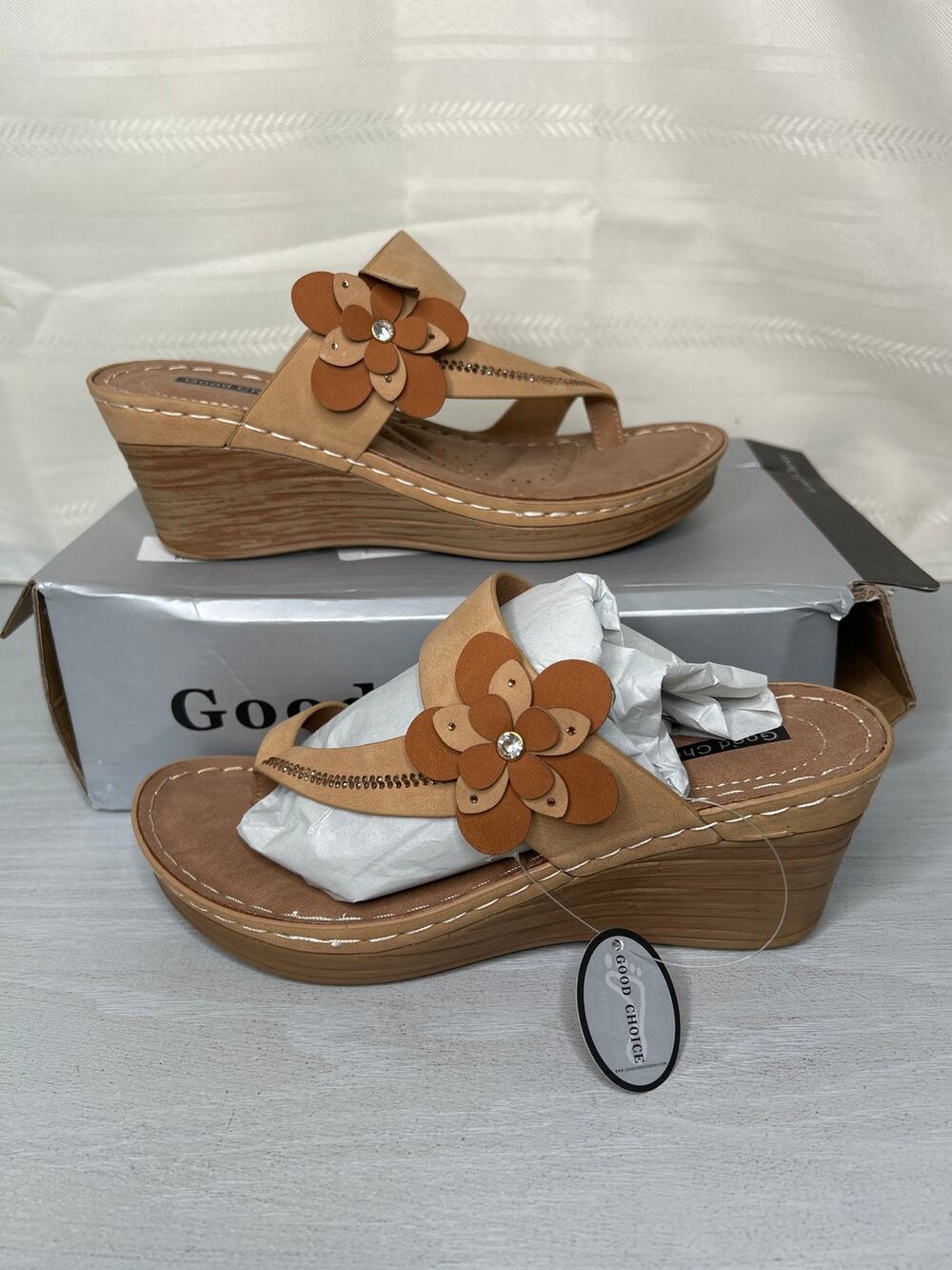 GC Shoes Taryn Floral Toe-Loop Wedge Sandals Tan Womens Size 6